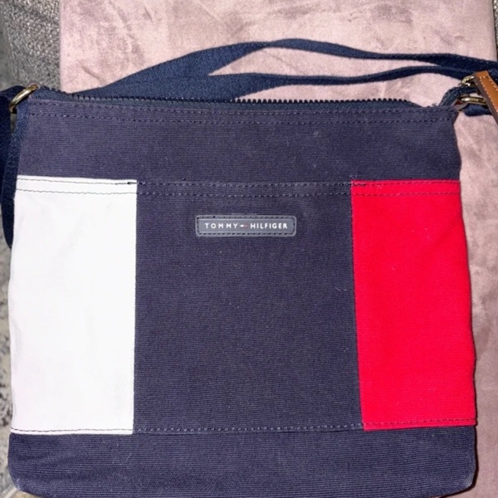 Tommy Hilfiger Navy Crossbody Bag with Red and White Panels - Picture 5 of 5